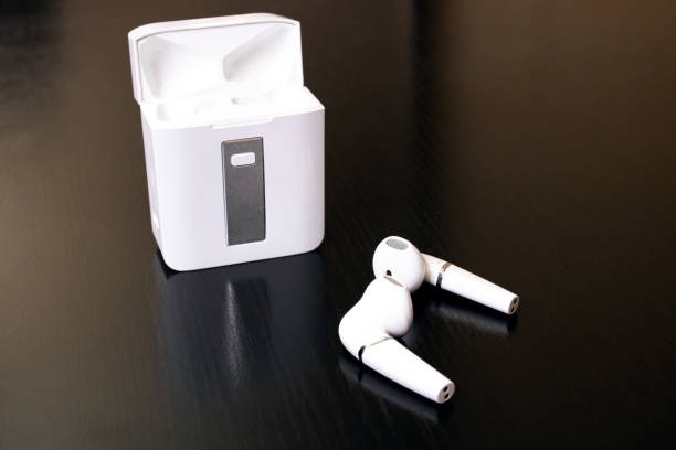 Unlock Global Communication Through M95 Translator Earbuds